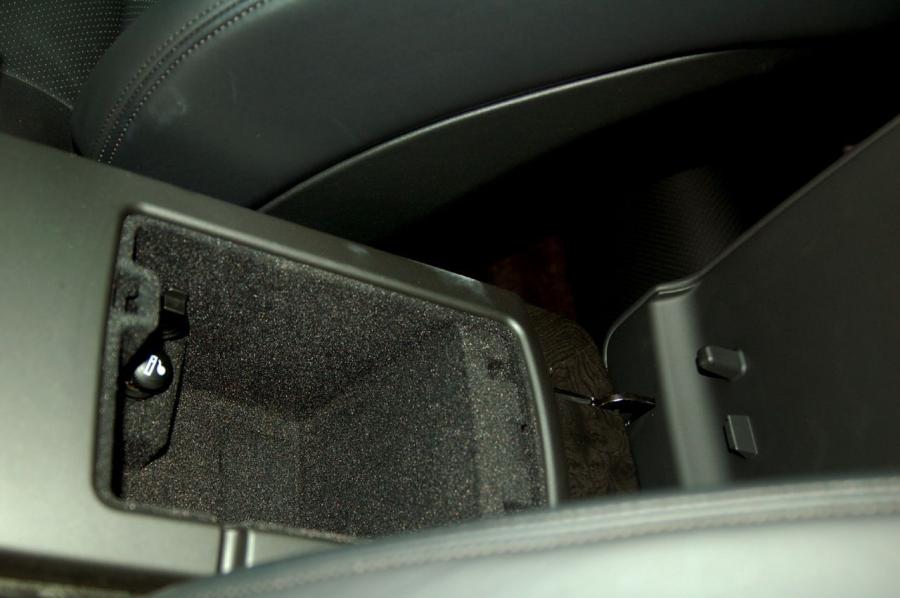  Kia Amanti 2007 года  (фото 14 из 32)